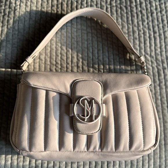 Steve Madden Handbags - NWT Steve Madden Quilted Cream Shoulder Bag